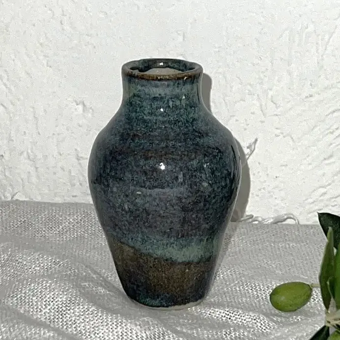 mini vase bleu gris collection Vespera  par hirunda ceramic
