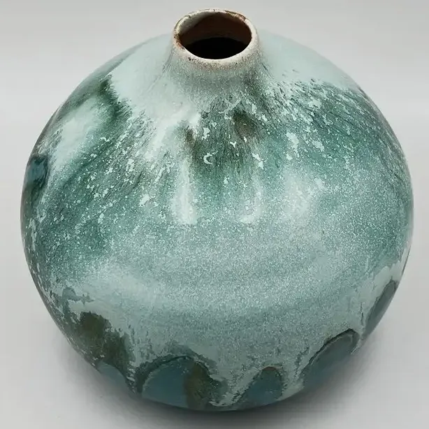 Vase boule collection Nereia par hirunda ceramic